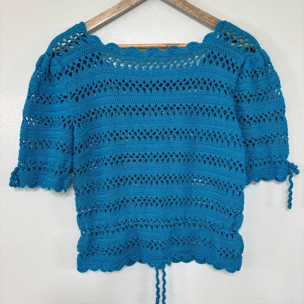 Handmade Teal Crochet Scalloped Hem Top Size M/L